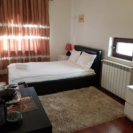 2Bedrooms Mega Mall Monza National.Arena Бухарест Екстер'єр фото